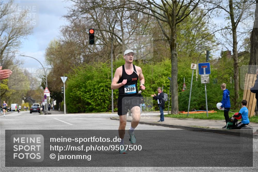 12.04.2026 - 45. Internationalen Wilhelmsburger Insellauf J. Mangold http://msf.ph/oto/9507500 12.04.2026 12:46:34 Ziel 3389, 5365, 3048, 5413, 4656, 5556 meine-sportfotos.de
