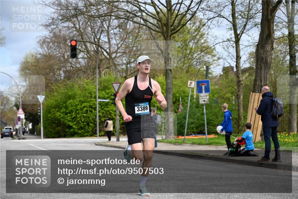 12.04.2026 - 45. Internationalen Wilhelmsburger Insellauf J. Mangold http://msf.ph/oto/9507503 12.04.2026 12:46:34 Ziel 3389, 5365, 3048, 5413, 4656, 5556 meine-sportfotos.de