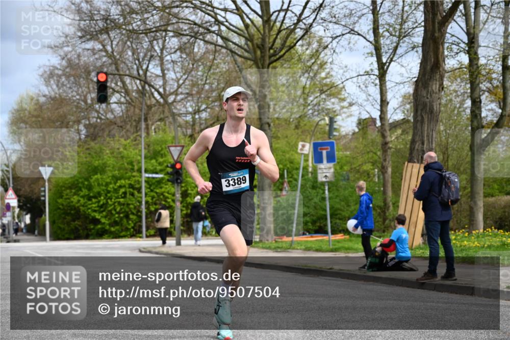 12.04.2026 - 45. Internationalen Wilhelmsburger Insellauf J. Mangold http://msf.ph/oto/9507504 12.04.2026 12:46:35 Ziel 3389, 5365, 3048, 5413, 4656, 5556, 5709 meine-sportfotos.de