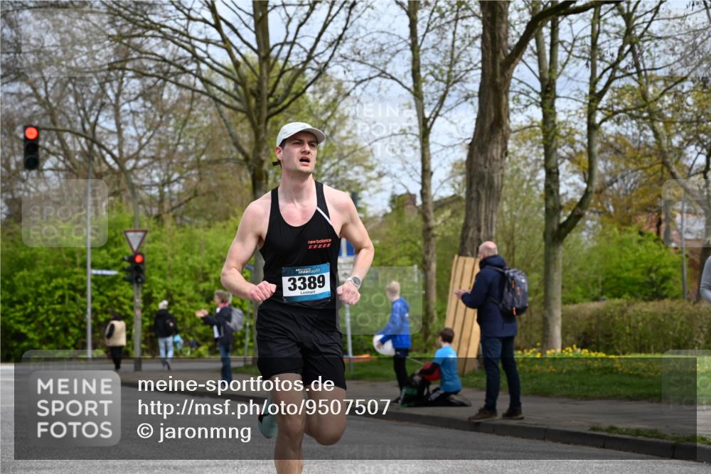 12.04.2026 - 45. Internationalen Wilhelmsburger Insellauf J. Mangold http://msf.ph/oto/9507507 12.04.2026 12:46:35 Ziel 3389, 5365, 3048, 5413, 4656, 5556, 5709 meine-sportfotos.de
