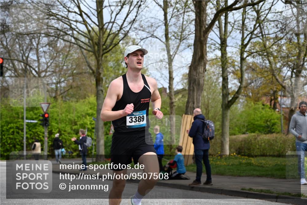 12.04.2026 - 45. Internationalen Wilhelmsburger Insellauf J. Mangold http://msf.ph/oto/9507508 12.04.2026 12:46:35 Ziel 3389, 5365, 3048, 5413, 4656, 5556, 5709 meine-sportfotos.de