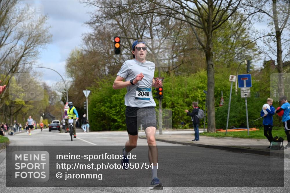 12.04.2026 - 45. Internationalen Wilhelmsburger Insellauf J. Mangold http://msf.ph/oto/9507541 12.04.2026 12:46:56 Ziel 3048, 5413, 4656, 5556, 5709, 3750, 3301, 4466 meine-sportfotos.de