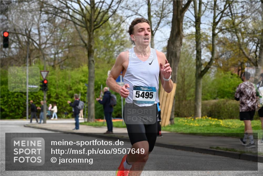 12.04.2026 - 45. Internationalen Wilhelmsburger Insellauf J. Mangold http://msf.ph/oto/9507649 12.04.2026 12:47:37 Ziel 4466, 5495, 3452, 4877, 4874, 5607, 5364, 5853 meine-sportfotos.de