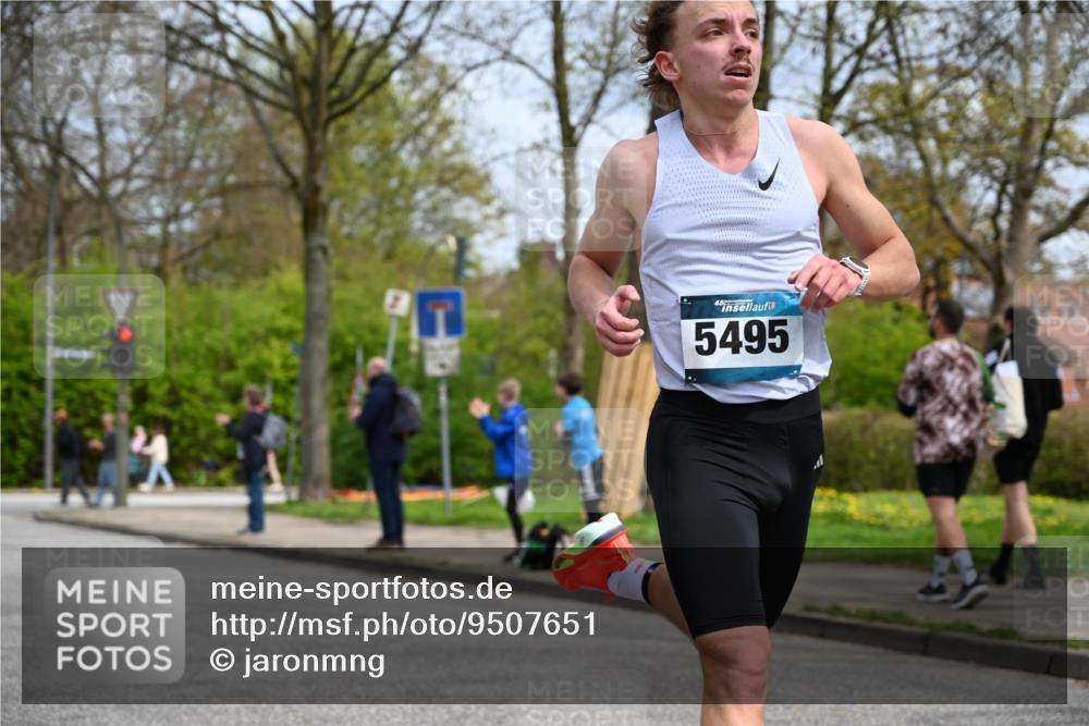 12.04.2026 - 45. Internationalen Wilhelmsburger Insellauf J. Mangold http://msf.ph/oto/9507651 12.04.2026 12:47:37 Ziel 4466, 5495, 3452, 4877, 4874, 5607, 5364, 5853 meine-sportfotos.de