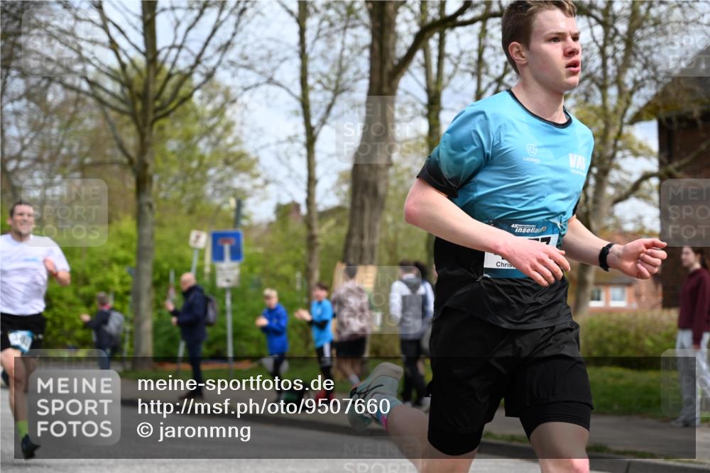 12.04.2026 - 45. Internationalen Wilhelmsburger Insellauf J. Mangold http://msf.ph/oto/9507660 12.04.2026 12:47:42 Ziel 5495, 3452, 4877, 4874, 5607, 5364, 5853, 5853 meine-sportfotos.de