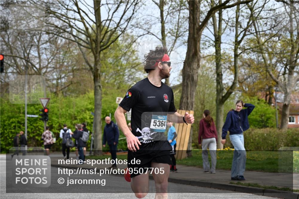 12.04.2026 - 45. Internationalen Wilhelmsburger Insellauf J. Mangold http://msf.ph/oto/9507705 12.04.2026 12:47:56 Ziel 4874, 5607, 5364, 5853, 3159, 4677, 4240 meine-sportfotos.de