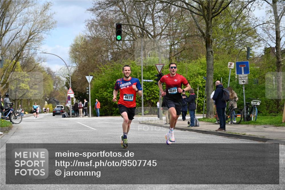 12.04.2026 - 45. Internationalen Wilhelmsburger Insellauf J. Mangold http://msf.ph/oto/9507745 12.04.2026 12:48:31 Ziel 3159, 4677, 4240, 4893, 3947, 5648, 4876, 2378, 5625 meine-sportfotos.de