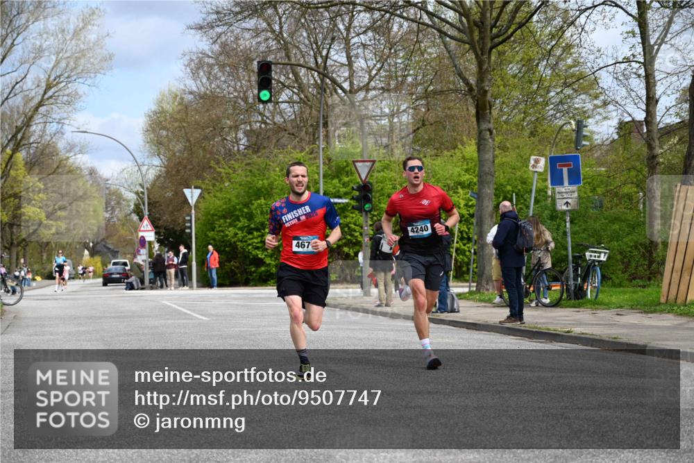 12.04.2026 - 45. Internationalen Wilhelmsburger Insellauf J. Mangold http://msf.ph/oto/9507747 12.04.2026 12:48:32 Ziel 3159, 4677, 4240, 4893, 3947, 5648, 4876, 2378, 5625 meine-sportfotos.de