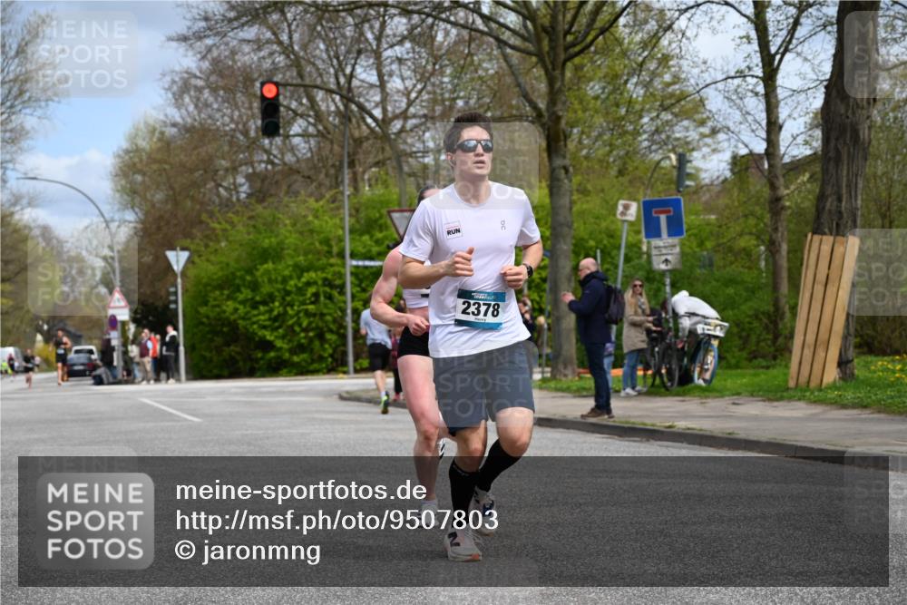 12.04.2026 - 45. Internationalen Wilhelmsburger Insellauf J. Mangold http://msf.ph/oto/9507803 12.04.2026 12:49:03 Ziel 4876, 2378, 5625, 5711, 5566, 3816, 5335, 5335, 3612, 2403, 5793 meine-sportfotos.de