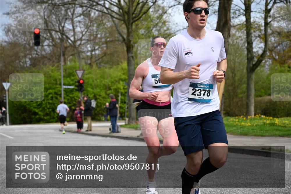 12.04.2026 - 45. Internationalen Wilhelmsburger Insellauf J. Mangold http://msf.ph/oto/9507811 12.04.2026 12:49:04 Ziel 4876, 2378, 5625, 5711, 5711, 5566, 3816, 5335, 3612, 2403, 3612, 2403, 5793 meine-sportfotos.de