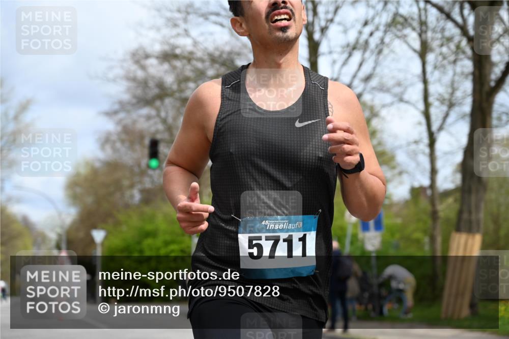 12.04.2026 - 45. Internationalen Wilhelmsburger Insellauf J. Mangold http://msf.ph/oto/9507828 12.04.2026 12:49:15 Ziel 4876, 2378, 5625, 5711, 5566, 3816, 5335, 5335, 3612, 2403, 5793 meine-sportfotos.de