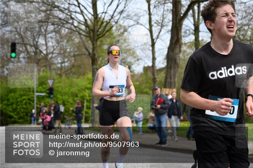 12.04.2026 - 45. Internationalen Wilhelmsburger Insellauf J. Mangold http://msf.ph/oto/9507963 12.04.2026 12:50:06 Ziel 5527, 4505, 5146, 5280, 5483, 2734, 5601, 5659, 5678 meine-sportfotos.de