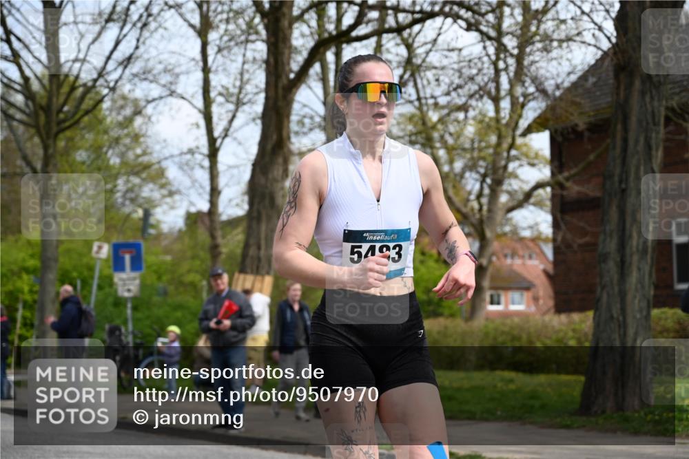 12.04.2026 - 45. Internationalen Wilhelmsburger Insellauf J. Mangold http://msf.ph/oto/9507970 12.04.2026 12:50:07 Ziel 5527, 4505, 5146, 5280, 5483, 2734, 5601, 5659, 5678 meine-sportfotos.de