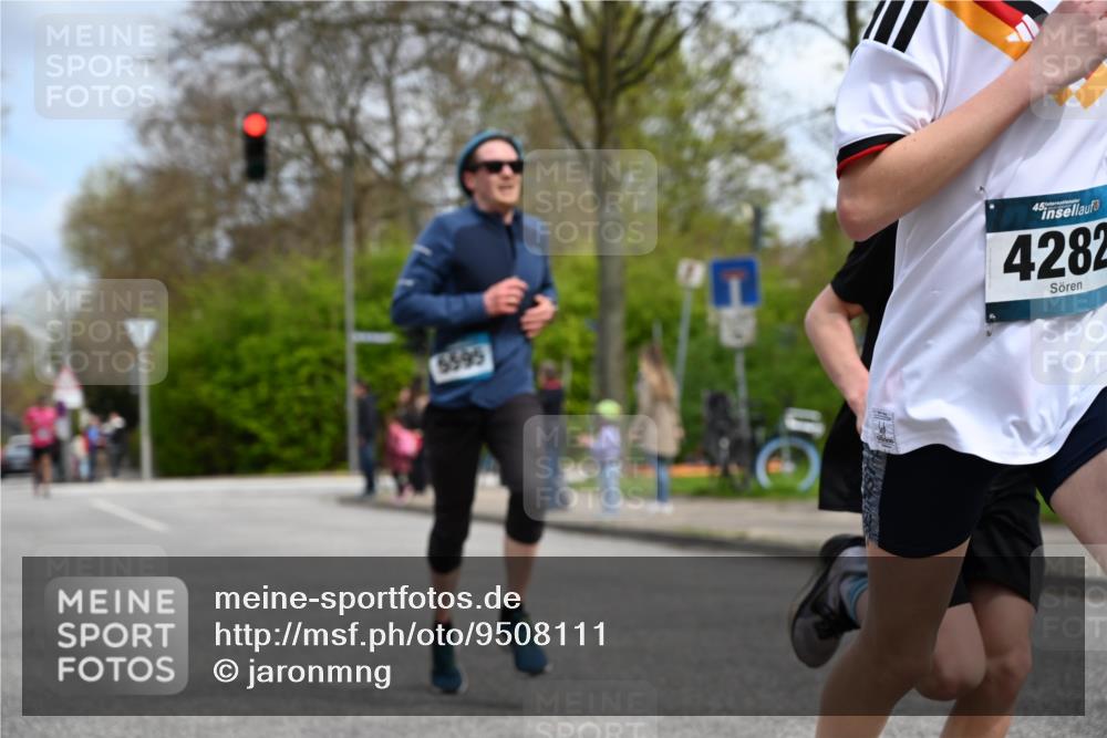 12.04.2026 - 45. Internationalen Wilhelmsburger Insellauf J. Mangold http://msf.ph/oto/9508111 12.04.2026 12:51:14 Ziel 4282, 3982, 3925, 5595, 2959, 5860, 4110, 5307, 5809, 5326, 2787, 5627 meine-sportfotos.de