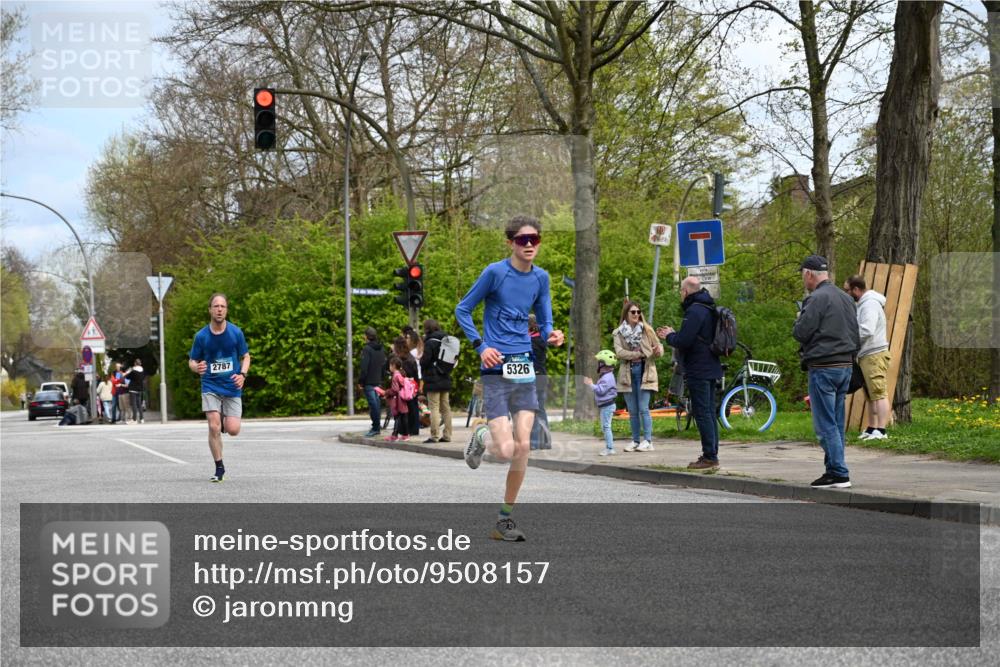 12.04.2026 - 45. Internationalen Wilhelmsburger Insellauf J. Mangold http://msf.ph/oto/9508157 12.04.2026 12:51:42 Ziel 4110, 5307, 5809, 5326, 2787, 5627, 5493, 4560, 2779, 3903, 5479, 5797, 4529, 5758, 2033, 4571 meine-sportfotos.de