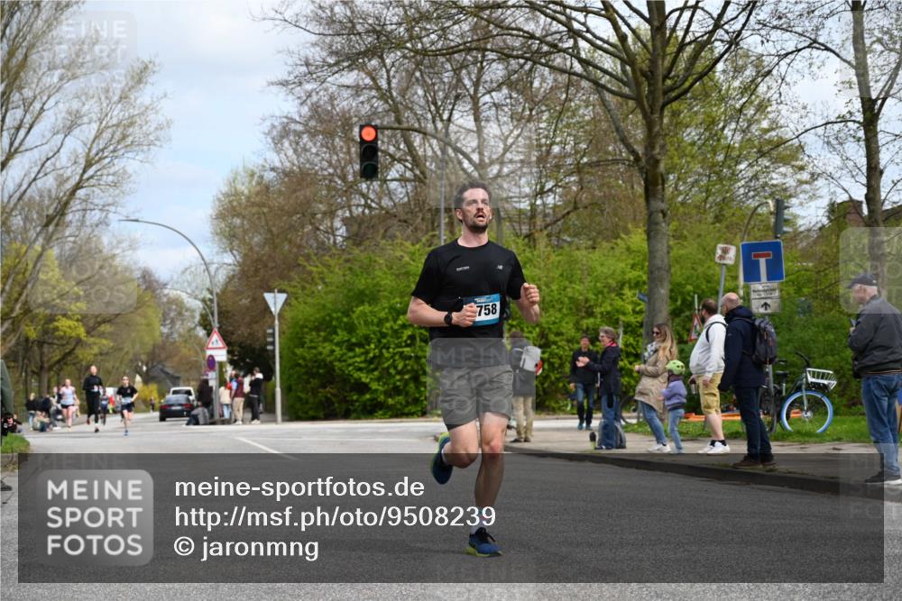 12.04.2026 - 45. Internationalen Wilhelmsburger Insellauf J. Mangold http://msf.ph/oto/9508239 12.04.2026 12:52:04 Ziel 5493, 4560, 2779, 3903, 5479, 5797, 4529, 5758, 2033, 4571, 2414, 4609, 5779, 4346 meine-sportfotos.de