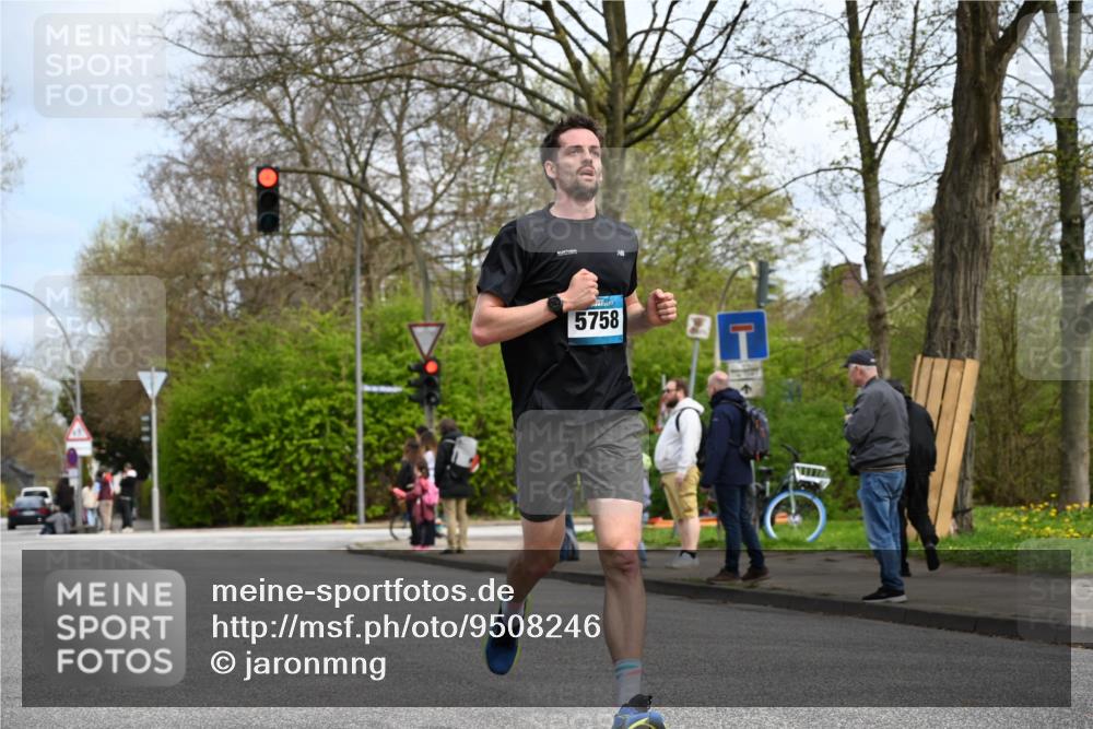 12.04.2026 - 45. Internationalen Wilhelmsburger Insellauf J. Mangold http://msf.ph/oto/9508246 12.04.2026 12:52:05 Ziel 2779, 3903, 5479, 5797, 4529, 5758, 2033, 4571, 2414, 4609, 5779, 4346 meine-sportfotos.de
