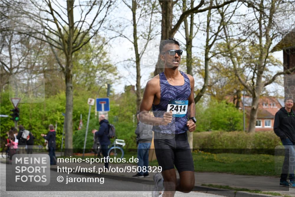 12.04.2026 - 45. Internationalen Wilhelmsburger Insellauf J. Mangold http://msf.ph/oto/9508329 12.04.2026 12:52:21 Ziel 2033, 4571, 2414, 4609, 5779, 4346, 5763, 2896, 5621 meine-sportfotos.de