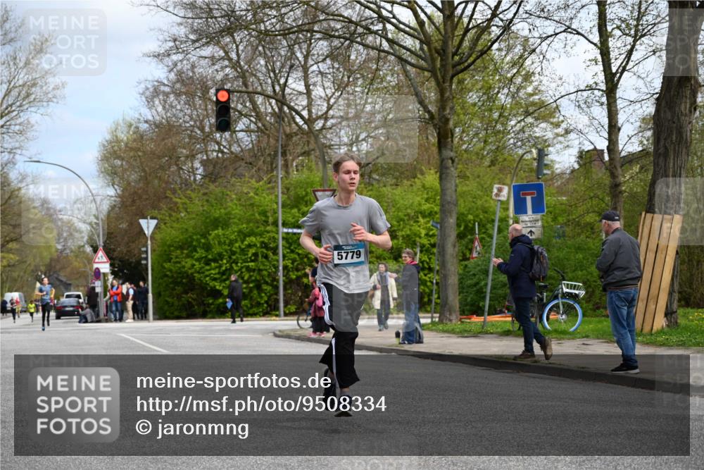 12.04.2026 - 45. Internationalen Wilhelmsburger Insellauf J. Mangold http://msf.ph/oto/9508334 12.04.2026 12:52:28 Ziel 2414, 4609, 5779, 4346, 5763, 2896, 5621, 4879, 4891, 5127, 2218 meine-sportfotos.de