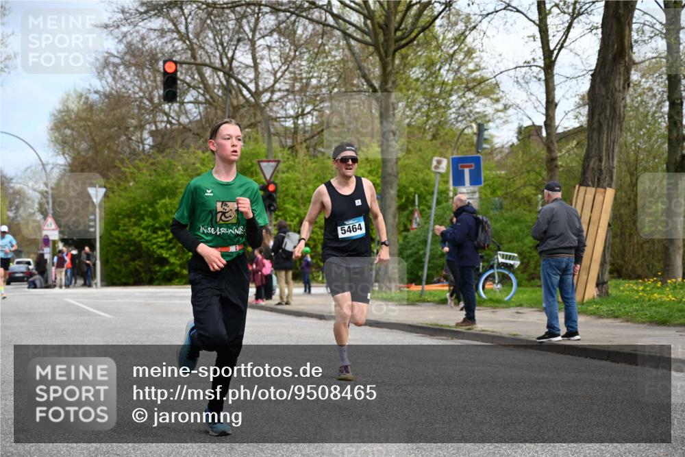 12.04.2026 - 45. Internationalen Wilhelmsburger Insellauf J. Mangold http://msf.ph/oto/9508465 12.04.2026 12:53:13 Ziel 5127, 2218, 4183, 3749, 3160, 5628, 5447, 5464, 5358, 3293, 4317, 5227, 3294, 3520, 5143, 5754, 4592, 4455, 4037 meine-sportfotos.de