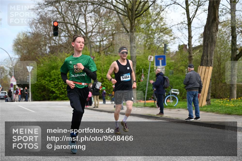 12.04.2026 - 45. Internationalen Wilhelmsburger Insellauf J. Mangold http://msf.ph/oto/9508466 12.04.2026 12:53:13 Ziel 5127, 2218, 4183, 3749, 3160, 5628, 5447, 5464, 5358, 3293, 4317, 5227, 3294, 3520, 5143, 5754, 4592, 4455, 4037 meine-sportfotos.de