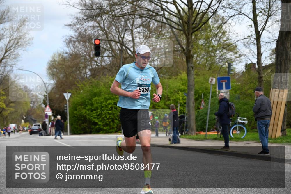 12.04.2026 - 45. Internationalen Wilhelmsburger Insellauf J. Mangold http://msf.ph/oto/9508477 12.04.2026 12:53:20 Ziel 4183, 3749, 3160, 5628, 5447, 5464, 5358, 3293, 4317, 5227, 3294, 3520, 5143, 5143, 5754, 4592, 4455, 4037, 5784, 5785, 4658 meine-sportfotos.de