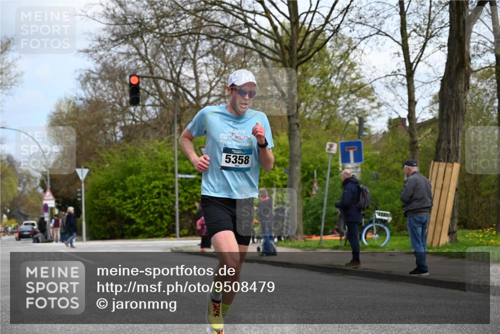 12.04.2026 - 45. Internationalen Wilhelmsburger Insellauf J. Mangold http://msf.ph/oto/9508479 12.04.2026 12:53:20 Ziel 4183, 3749, 3160, 5628, 5447, 5464, 5358, 3293, 4317, 5227, 3294, 3520, 5143, 5143, 5754, 4592, 4455, 4037, 5784, 5785, 4658 meine-sportfotos.de