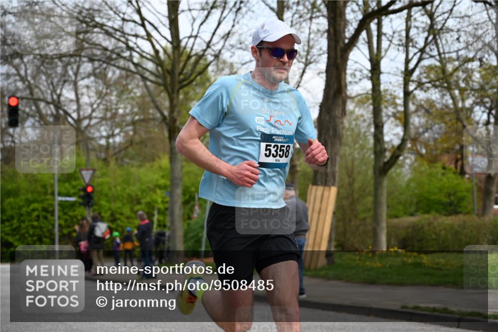12.04.2026 - 45. Internationalen Wilhelmsburger Insellauf J. Mangold http://msf.ph/oto/9508485 12.04.2026 12:53:20 Ziel 4183, 3749, 3160, 5628, 5447, 5464, 5358, 3293, 4317, 5227, 3294, 3520, 5143, 5143, 5754, 4592, 4455, 4037, 5784, 5785, 4658 meine-sportfotos.de