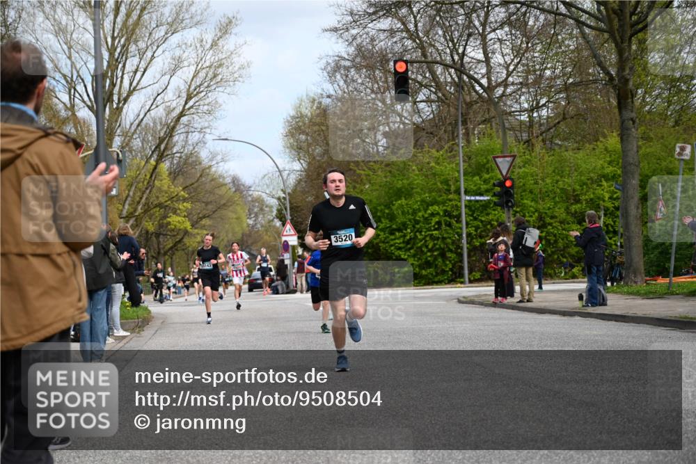 12.04.2026 - 45. Internationalen Wilhelmsburger Insellauf J. Mangold http://msf.ph/oto/9508504 12.04.2026 12:53:35 Ziel 3293, 4317, 5227, 3294, 3520, 5143, 5754, 4592, 4455, 4037, 5784, 5785, 4658, 5787, 3254, 5788, 3000, 4823 meine-sportfotos.de