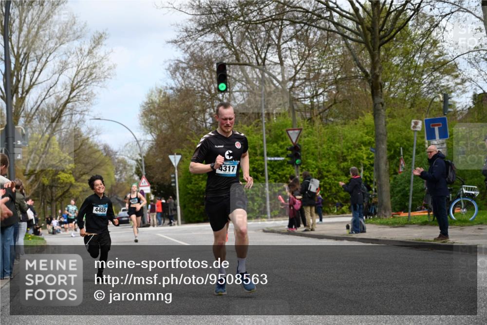 12.04.2026 - 45. Internationalen Wilhelmsburger Insellauf J. Mangold http://msf.ph/oto/9508563 12.04.2026 12:53:43 Ziel 3293, 4317, 5227, 3294, 3520, 5143, 5754, 4592, 4455, 4037, 5784, 5785, 4658, 5787, 3254, 5788, 3000, 4823, 5743, 4924 meine-sportfotos.de