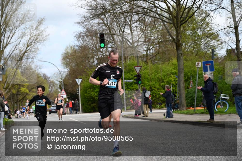 12.04.2026 - 45. Internationalen Wilhelmsburger Insellauf J. Mangold http://msf.ph/oto/9508565 12.04.2026 12:53:43 Ziel 3293, 4317, 5227, 3294, 3520, 5143, 5754, 4592, 4455, 4037, 5784, 5785, 4658, 5787, 3254, 5788, 3000, 4823, 5743, 4924 meine-sportfotos.de