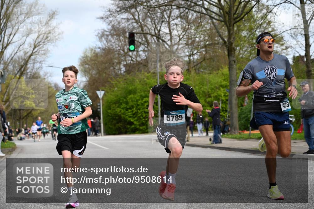 12.04.2026 - 45. Internationalen Wilhelmsburger Insellauf J. Mangold http://msf.ph/oto/9508614 12.04.2026 12:53:50 Ziel 4317, 5227, 3294, 3520, 5143, 5754, 4592, 4455, 4037, 5784, 5785, 4658, 5787, 3254, 5788, 3000, 4823, 5743, 4924, 5630, 5858, 3661, 2852, 2085 meine-sportfotos.de