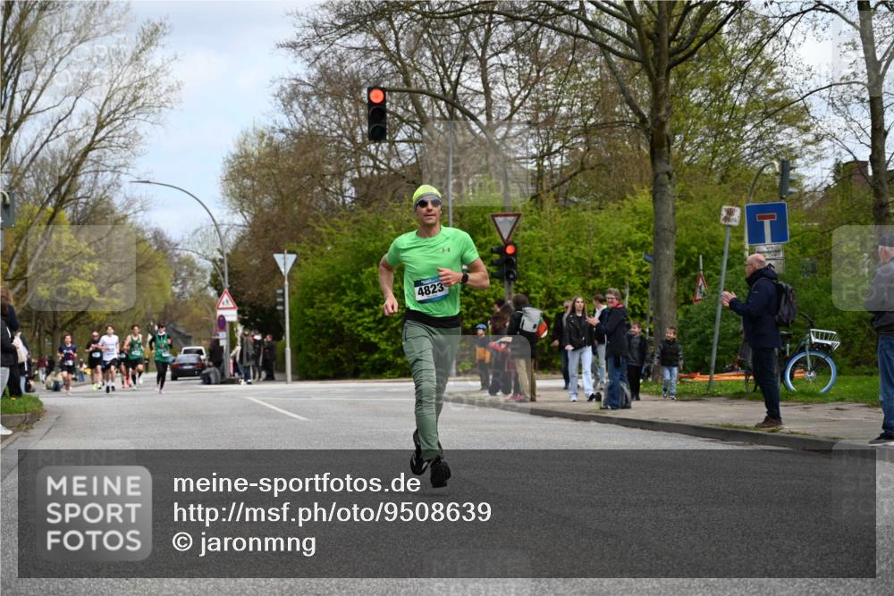 12.04.2026 - 45. Internationalen Wilhelmsburger Insellauf J. Mangold http://msf.ph/oto/9508639 12.04.2026 12:54:00 Ziel 4455, 4037, 5784, 5785, 4658, 5787, 3254, 5788, 3000, 4823, 5743, 4924, 5630, 5858, 3661, 2852, 2085, 5016 meine-sportfotos.de