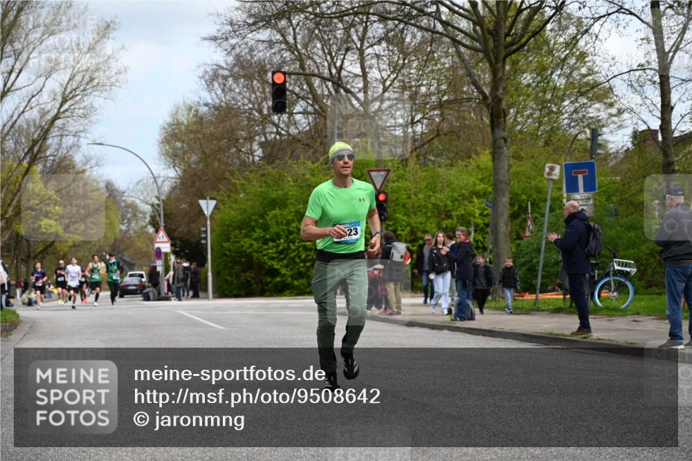 12.04.2026 - 45. Internationalen Wilhelmsburger Insellauf J. Mangold http://msf.ph/oto/9508642 12.04.2026 12:54:01 Ziel 4455, 4037, 5784, 5785, 4658, 5787, 3254, 5788, 3000, 4823, 5743, 5743, 4924, 5630, 5858, 3661, 2852, 2085, 5016 meine-sportfotos.de