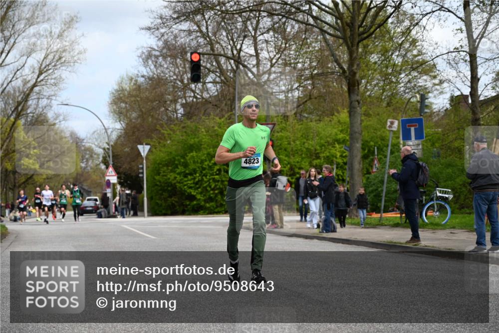 12.04.2026 - 45. Internationalen Wilhelmsburger Insellauf J. Mangold http://msf.ph/oto/9508643 12.04.2026 12:54:01 Ziel 4455, 4037, 5784, 5785, 4658, 5787, 3254, 5788, 3000, 4823, 5743, 5743, 4924, 5630, 5858, 3661, 2852, 2085, 5016 meine-sportfotos.de