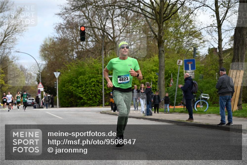 12.04.2026 - 45. Internationalen Wilhelmsburger Insellauf J. Mangold http://msf.ph/oto/9508647 12.04.2026 12:54:01 Ziel 4455, 4037, 5784, 5785, 4658, 5787, 3254, 5788, 3000, 4823, 5743, 5743, 4924, 5630, 5858, 3661, 2852, 2085, 5016 meine-sportfotos.de