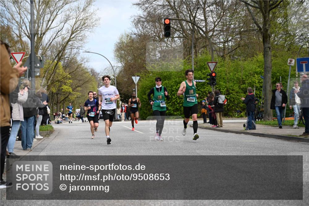 12.04.2026 - 45. Internationalen Wilhelmsburger Insellauf J. Mangold http://msf.ph/oto/9508653 12.04.2026 12:54:08 Ziel 5787, 3254, 5788, 3000, 4823, 5743, 4924, 5630, 5858, 3661, 2852, 2085, 5016, 3157, 5283 meine-sportfotos.de