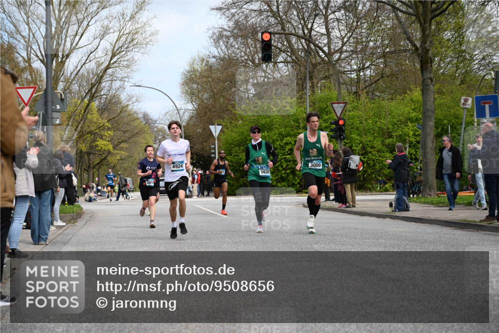 12.04.2026 - 45. Internationalen Wilhelmsburger Insellauf J. Mangold http://msf.ph/oto/9508656 12.04.2026 12:54:08 Ziel 5787, 3254, 5788, 3000, 4823, 5743, 4924, 5630, 5858, 3661, 2852, 2085, 5016, 3157, 5283 meine-sportfotos.de