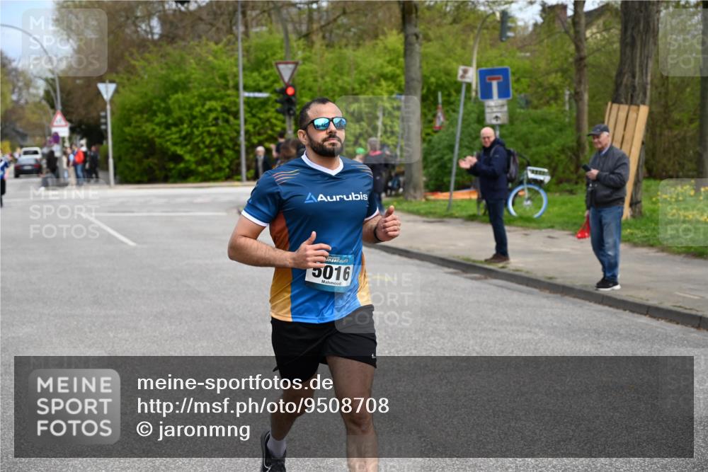 12.04.2026 - 45. Internationalen Wilhelmsburger Insellauf J. Mangold http://msf.ph/oto/9508708 12.04.2026 12:54:22 Ziel 3000, 4823, 5743, 4924, 5630, 5858, 3661, 2852, 2085, 5016, 3157, 5283, 3163, 4472, 3163, 4472, 5478, 5513, 5296, 4570, 3302 meine-sportfotos.de