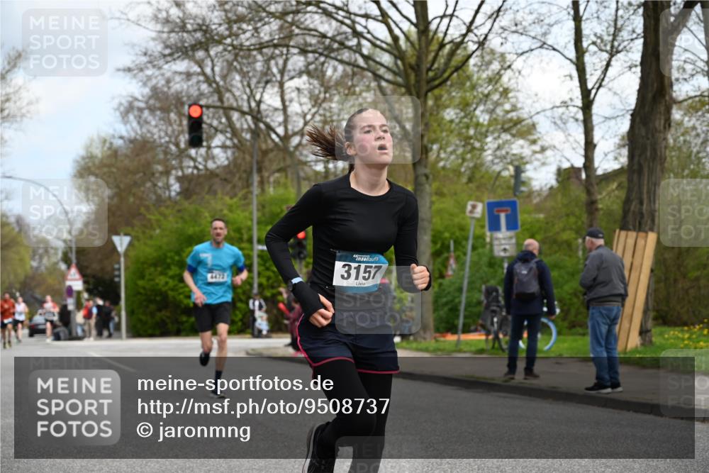 12.04.2026 - 45. Internationalen Wilhelmsburger Insellauf J. Mangold http://msf.ph/oto/9508737 12.04.2026 12:54:41 Ziel 5016, 3157, 5283, 3163, 4472, 5478, 5513, 5513, 5296, 4570, 3302, 2235, 3899, 3300, 5213, 3411, 3411, 4041, 5086, 5087, 4079, 4678, 3177 meine-sportfotos.de