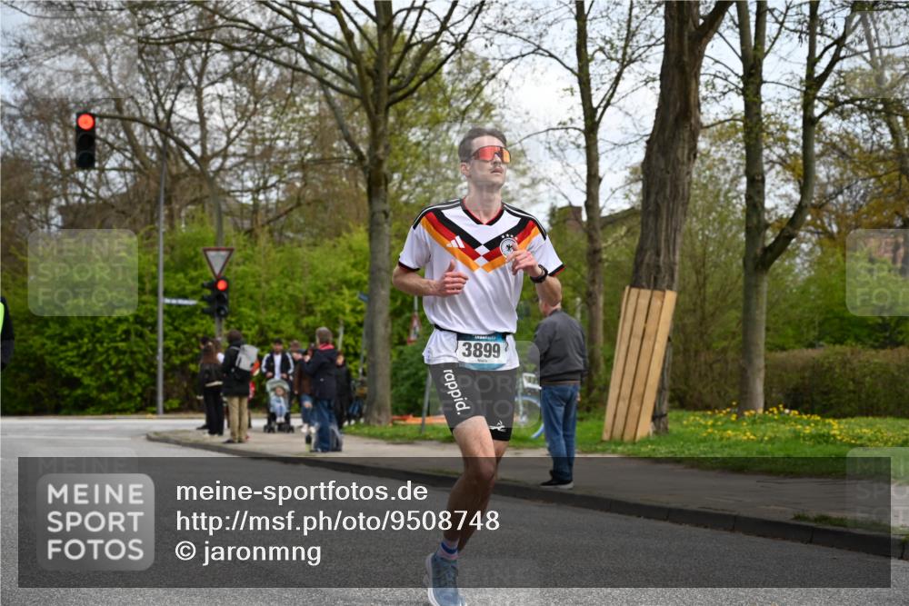 12.04.2026 - 45. Internationalen Wilhelmsburger Insellauf J. Mangold http://msf.ph/oto/9508748 12.04.2026 12:54:58 Ziel 3163, 4472, 5478, 5513, 5296, 4570, 3302, 2235, 3899, 3300, 5213, 3411, 4041, 5086, 5087, 4079, 4678, 3177, 5119, 2737, 2820 meine-sportfotos.de
