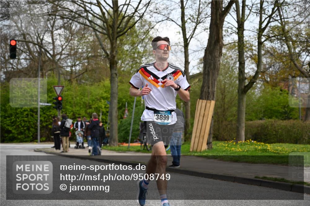 12.04.2026 - 45. Internationalen Wilhelmsburger Insellauf J. Mangold http://msf.ph/oto/9508749 12.04.2026 12:54:58 Ziel 3163, 4472, 5478, 5513, 5296, 4570, 3302, 2235, 3899, 3300, 5213, 3411, 4041, 5086, 5087, 4079, 4678, 3177, 5119, 2737, 2820 meine-sportfotos.de
