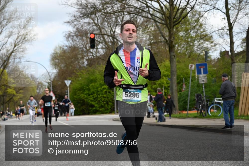 12.04.2026 - 45. Internationalen Wilhelmsburger Insellauf J. Mangold http://msf.ph/oto/9508756 12.04.2026 12:54:59 Ziel 3163, 4472, 5478, 5513, 5296, 4570, 3302, 2235, 3899, 3300, 5213, 3411, 4041, 5086, 5087, 4079, 4678, 4079, 4678, 3177, 5119, 2737, 2737, 2820 meine-sportfotos.de