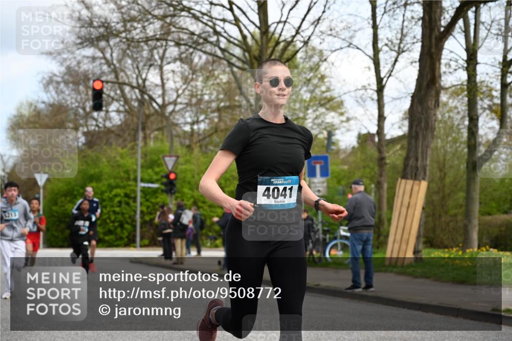 12.04.2026 - 45. Internationalen Wilhelmsburger Insellauf J. Mangold http://msf.ph/oto/9508772 12.04.2026 12:55:03 Ziel 5513, 5296, 4570, 3302, 2235, 3899, 3300, 5213, 3411, 4041, 5086, 5087, 4079, 4678, 3177, 5119, 2737, 2820, 5109, 5361, 4811 meine-sportfotos.de