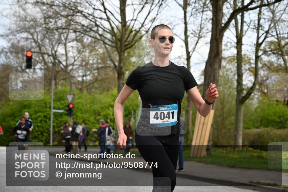 12.04.2026 - 45. Internationalen Wilhelmsburger Insellauf J. Mangold http://msf.ph/oto/9508774 12.04.2026 12:55:03 Ziel 5513, 5296, 4570, 3302, 2235, 3899, 3300, 5213, 3411, 4041, 5086, 5087, 4079, 4678, 3177, 5119, 2737, 2820, 5109, 5361, 4811 meine-sportfotos.de