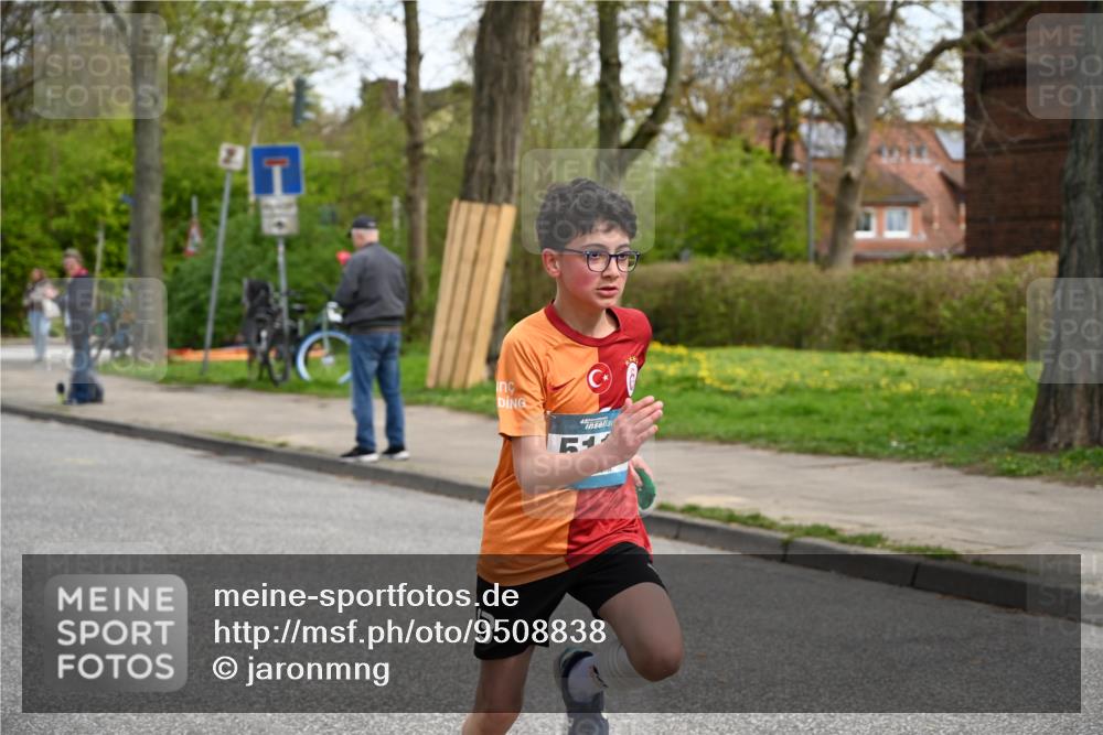 12.04.2026 - 45. Internationalen Wilhelmsburger Insellauf J. Mangold http://msf.ph/oto/9508838 12.04.2026 12:55:24 Ziel 4079, 4678, 3177, 5119, 2737, 2820, 5109, 5109, 5361, 4811, 4728, 3315, 5463, 4459, 5817, 5817, 5321, 4311, 2017, 2074, 5780, 5857, 2937, 5113 meine-sportfotos.de