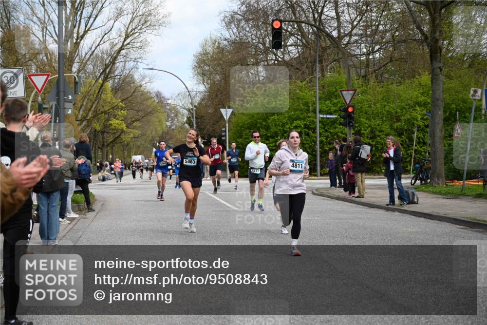 12.04.2026 - 45. Internationalen Wilhelmsburger Insellauf J. Mangold http://msf.ph/oto/9508843 12.04.2026 12:55:33 Ziel 5119, 2737, 2820, 5109, 5361, 4811, 4728, 3315, 5463, 4459, 5817, 5321, 4311, 2017, 2074, 5780, 5857, 2937, 5113, 5118, 3404, 2344, 5114, 5255, 4269, 3627 meine-sportfotos.de