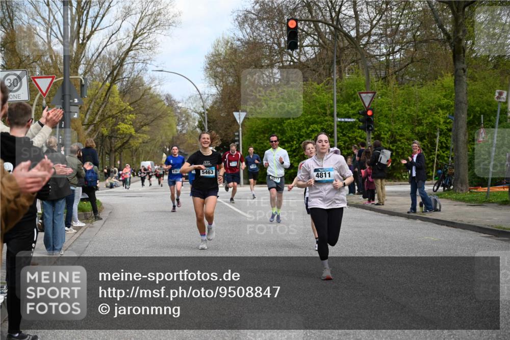 12.04.2026 - 45. Internationalen Wilhelmsburger Insellauf J. Mangold http://msf.ph/oto/9508847 12.04.2026 12:55:34 Ziel 5119, 2737, 2820, 5109, 5361, 4811, 4728, 3315, 5463, 4459, 5817, 5321, 4311, 2017, 2074, 5780, 5857, 2937, 5113, 5118, 3404, 2344, 5114, 5255, 4269, 3627 meine-sportfotos.de