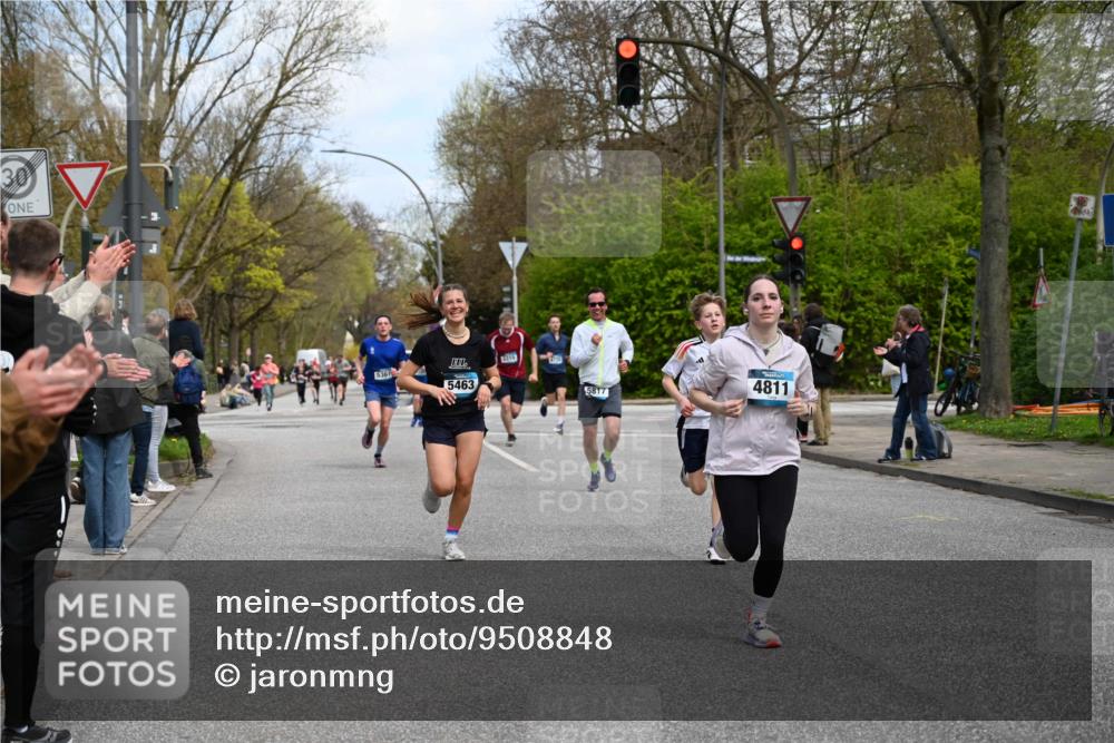 12.04.2026 - 45. Internationalen Wilhelmsburger Insellauf J. Mangold http://msf.ph/oto/9508848 12.04.2026 12:55:34 Ziel 5119, 2737, 2820, 5109, 5361, 4811, 4728, 3315, 5463, 4459, 5817, 5321, 4311, 2017, 2074, 5780, 5857, 2937, 5113, 5118, 3404, 2344, 5114, 5255, 4269, 3627 meine-sportfotos.de