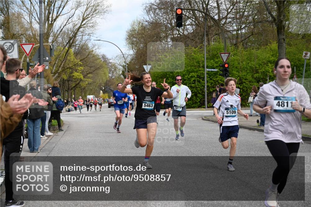 12.04.2026 - 45. Internationalen Wilhelmsburger Insellauf J. Mangold http://msf.ph/oto/9508857 12.04.2026 12:55:35 Ziel 2737, 2820, 5109, 5361, 4811, 4728, 3315, 5463, 4459, 4459, 5817, 5321, 4311, 2017, 2074, 5780, 5857, 2937, 5113, 2937, 5113, 5118, 3404, 2344, 5114, 5255, 4269, 3627 meine-sportfotos.de